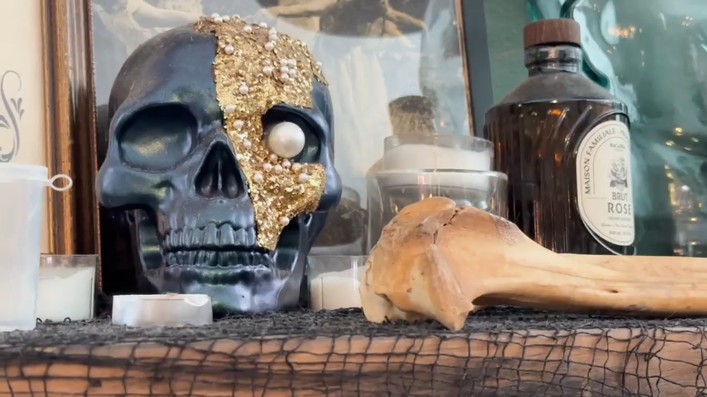 Marietta's Mr. Tombstone's Coffee Emporium mixes Halloween vibes with tasty beverages — Vinings Schools news